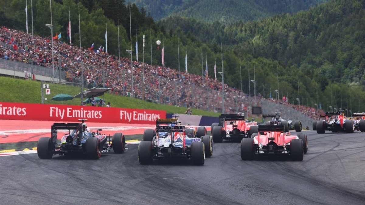 El Gran Premio de Austria, disputado en Spielberg, congregó el año pasado solo entre corredores y sus equipos a más de 3.000 personas; fuera del público.