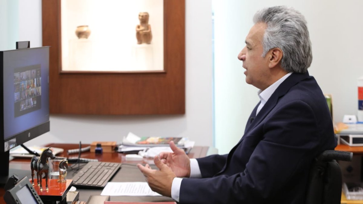El presidente Lenín Moreno, durante la videoconferencia con ocho de sus pares regionales.