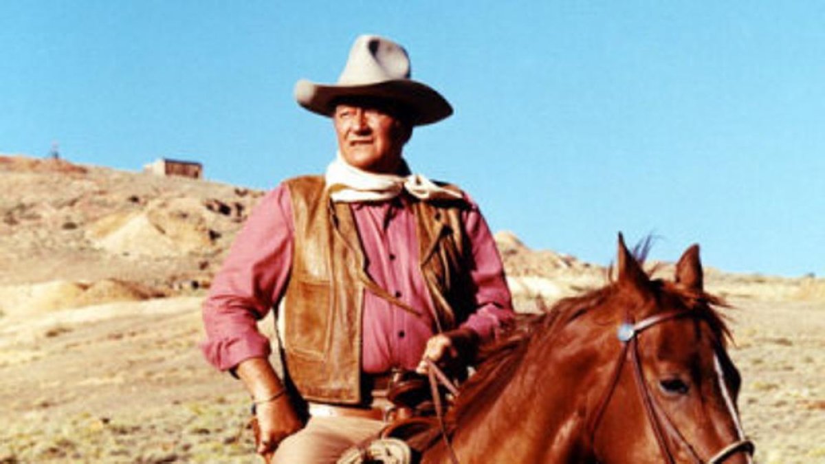 John Wayne sigue generado polémica.