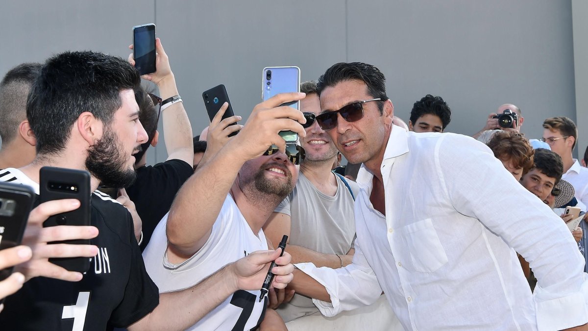 El arquero Gianluigi Buffon es considerado como un ídolo.