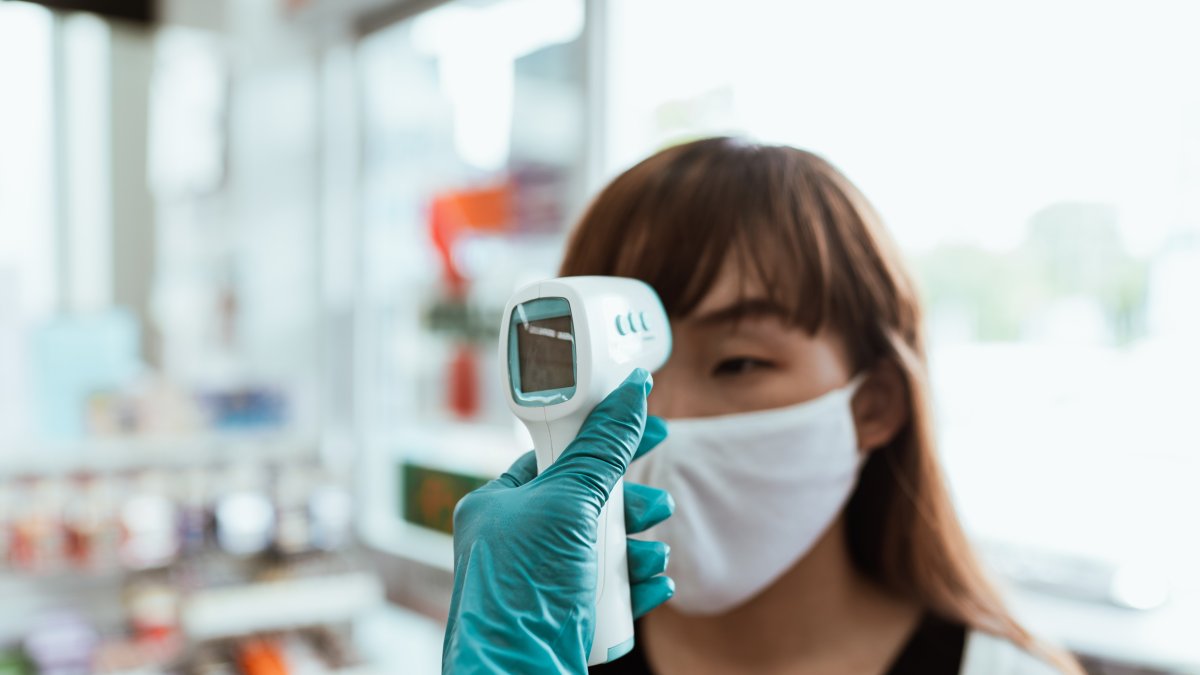 En los últimos cinco días se acumularon un millón de nuevos casos, lo que muestra hasta qué punto la curva sigue ascendiendo con los focos más graves en la India, Estados Unidos y Brasil.