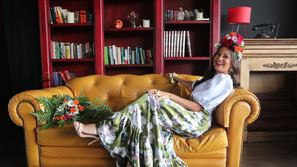 Alfonsina es coach, consultora e imparte talleres actorales.



Agencia (ag-extra)