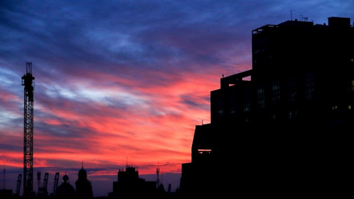 Un atardecer en Montevideo, capital de Uruguay.