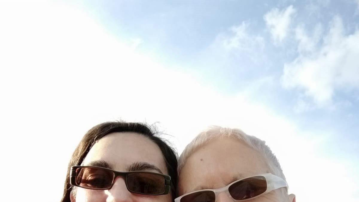 SEGOVIA. Ana Cabeza Resa (i) y Gema Segoviano Olmos fueron las 