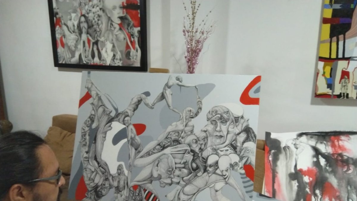 Abdón Segovia lleva tres años trabajando en esta serie.