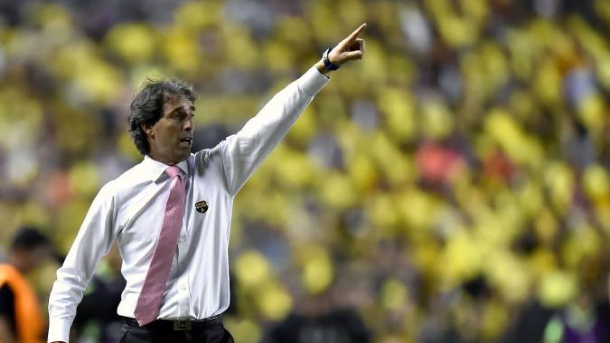 Guillermo Almada dio a conocer una nueva anécdota de su paso por Barcelona.