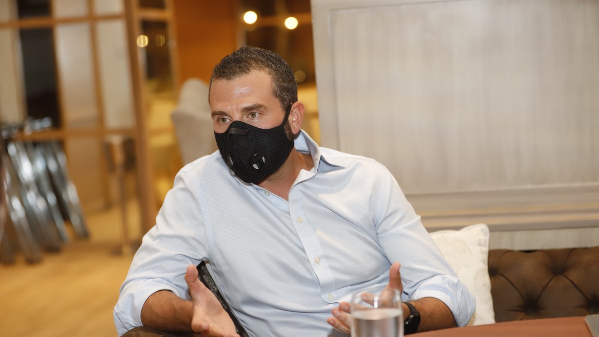 Edmundo Kronfle es el director ejecutivo de la cadena de hoteles Oro Verde, integrado por siete hoteles, que incluyen el Villa Escalesia en Puerto Ayora (Galápagos), Unipark y Hotel del Parque. 