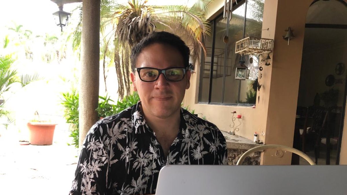 Fabrizio Aveiga ha volcado su talento a las redes sociales y al microteatro.