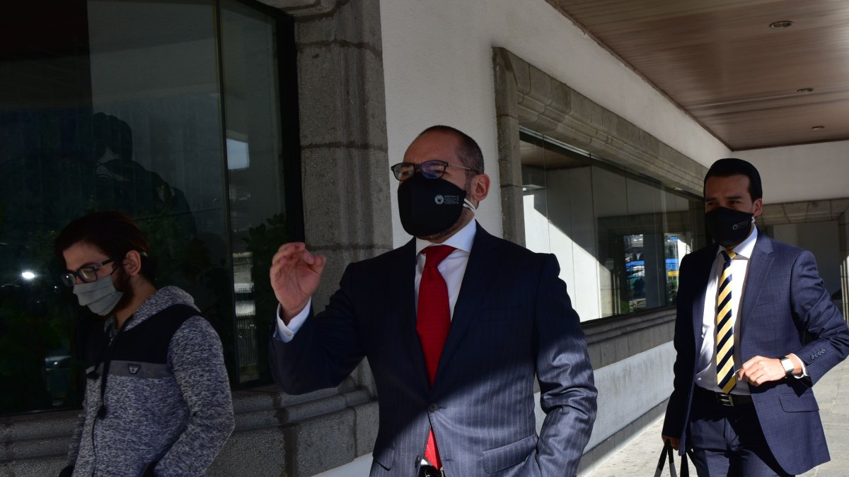 Jorge Luis Ortega, defiende al exministro de Obras Públicas Wálter Solís.