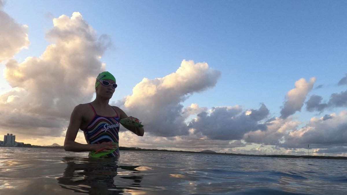 La triatlonista Elizabeth Bravo estuvo casi cuatro meses en Australia donde pudo entrenar sin problemas pero le tocó cubrir de su bolsillo la mayoría de los gastos.