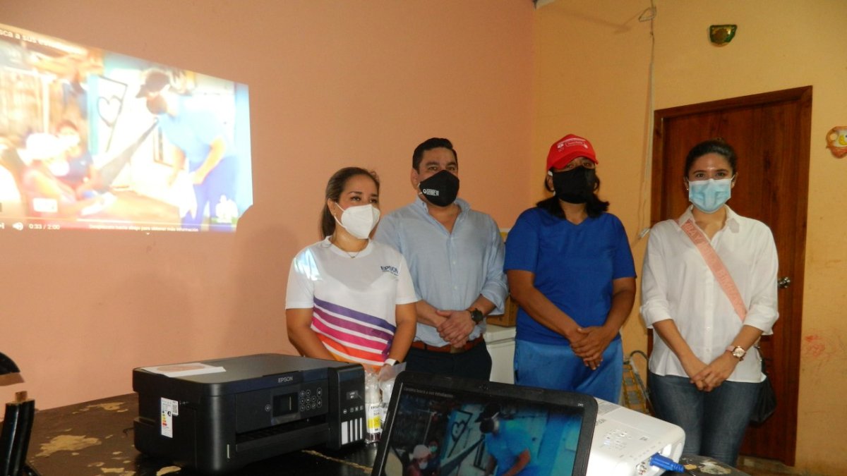 El centro. Será edificado en un área de la escuela donde trabaja, en Playas.