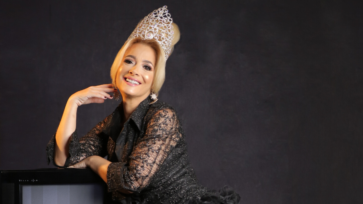 La presentadora de televisión aprendió a usar las herramientas tecnológicas durante la cuarentena. Aunque ve valiosa la ventana de trabajo de Instragram y YouTube no cambia la televisión.