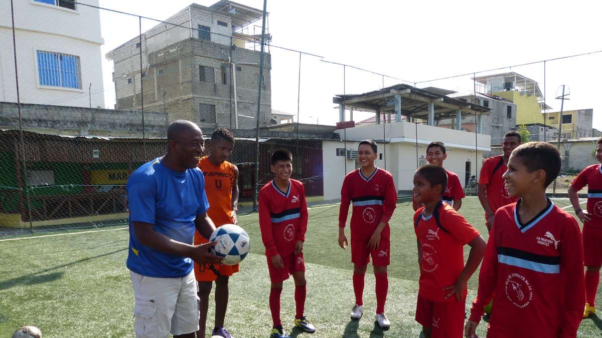 Ermen Benítez marcó 154 goles con la camiseta de los puros criollos.