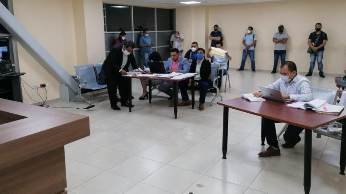 La diligencia se realiza en el Cuartel Modelo, norte de Guayaquil.