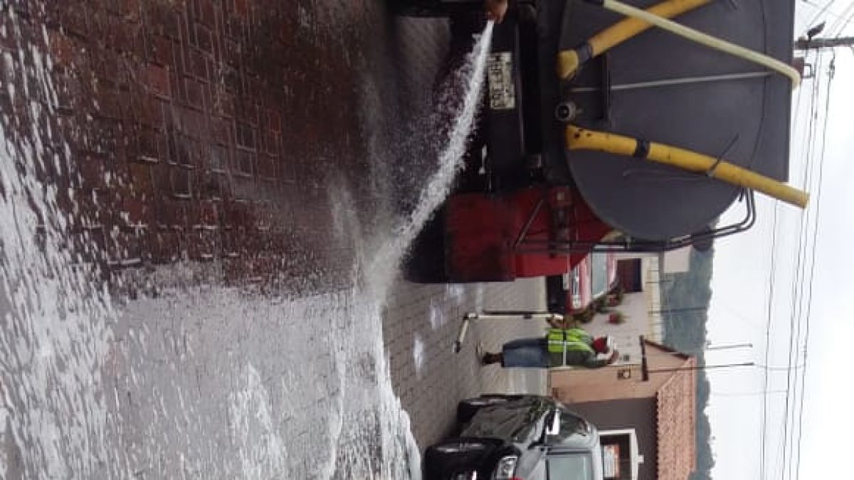 Hecho. Vecinos de Zafiro se unieron a la jornada organizada por el comité.