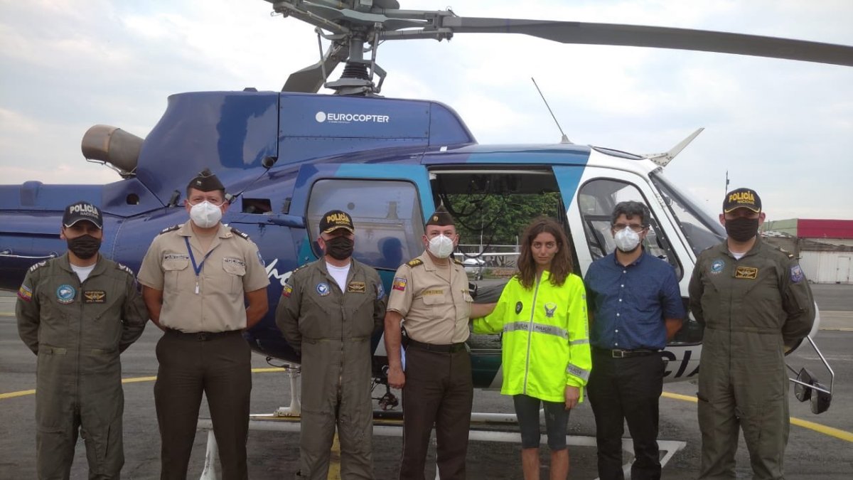 María Paula Romo, ministra de Gobierno, informó sobre la localización de la joven y agradeció a la Policía Nacional por las operaciones de búsqueda realizadas.