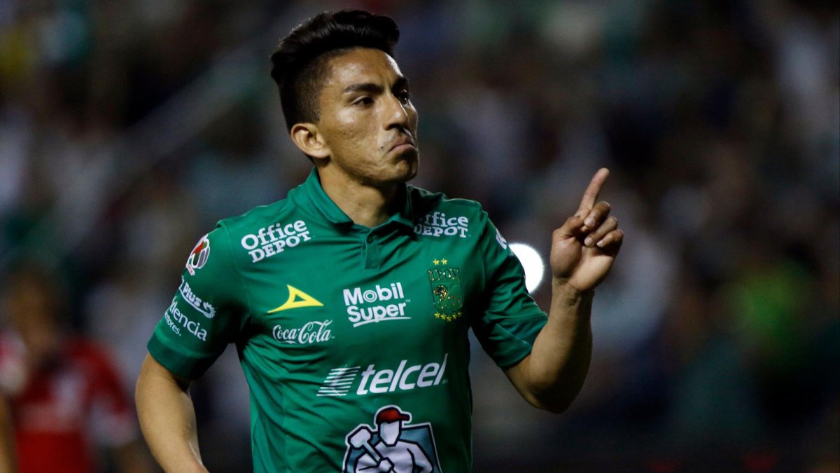 Ángel Mena es de los futbolistas más importantes en el León FC.