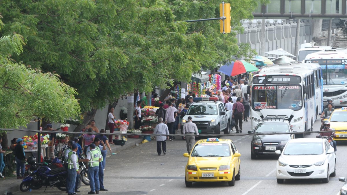 Exteriores del cementerio general de Guayaquil