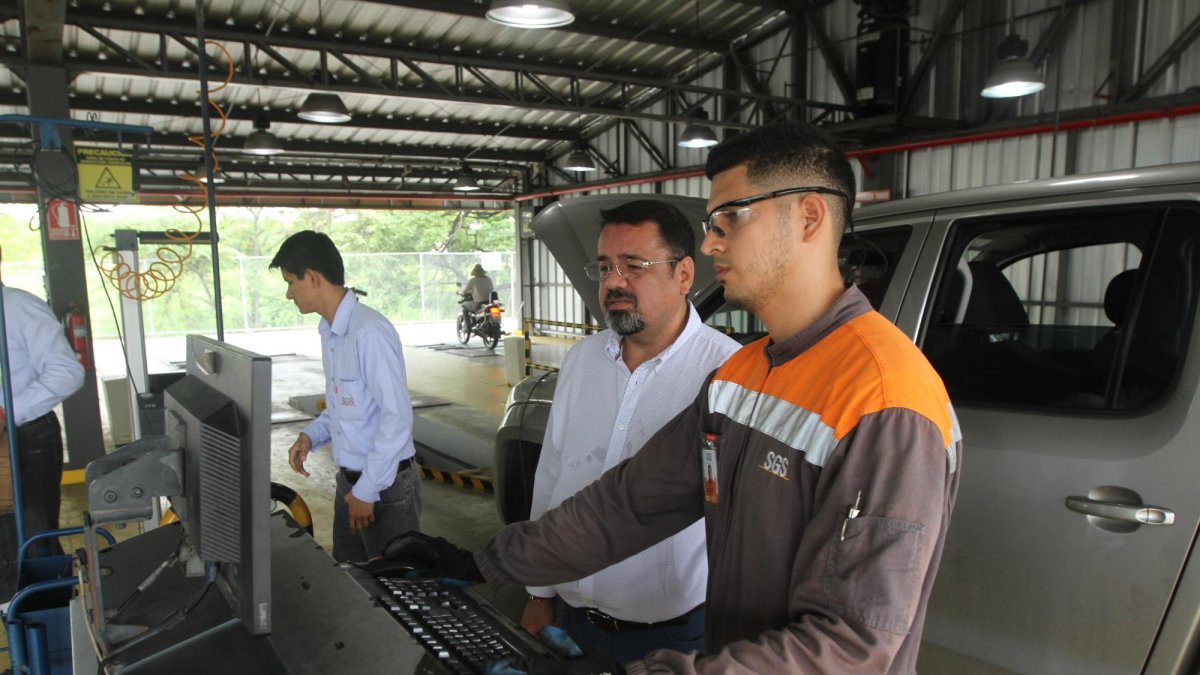 En caso de no realizar este proceso en el periodo dispuesto, se cobrará una multa de 25 dólares.