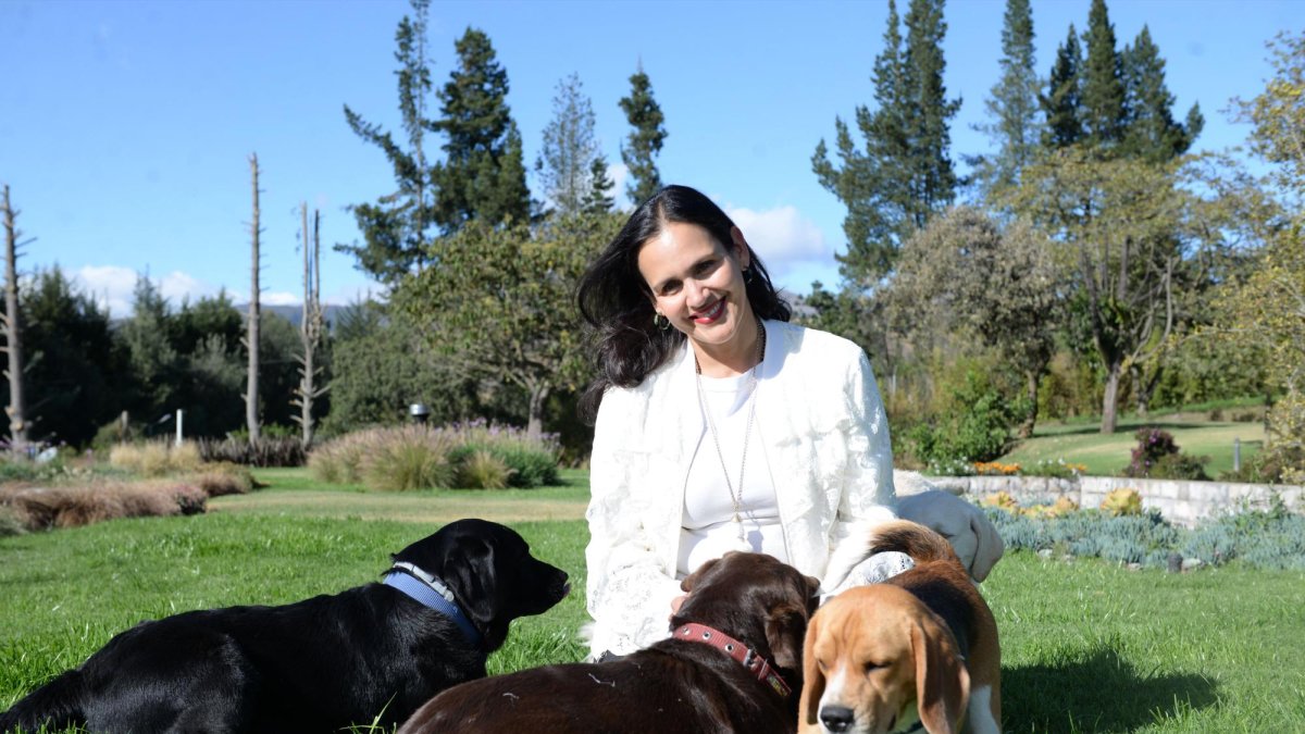 La ambientalista Inés Manzano será ministra del Ambiente, Agua y Transición Ecológica, según confirmaron fuentes de la Presidencia de la República.