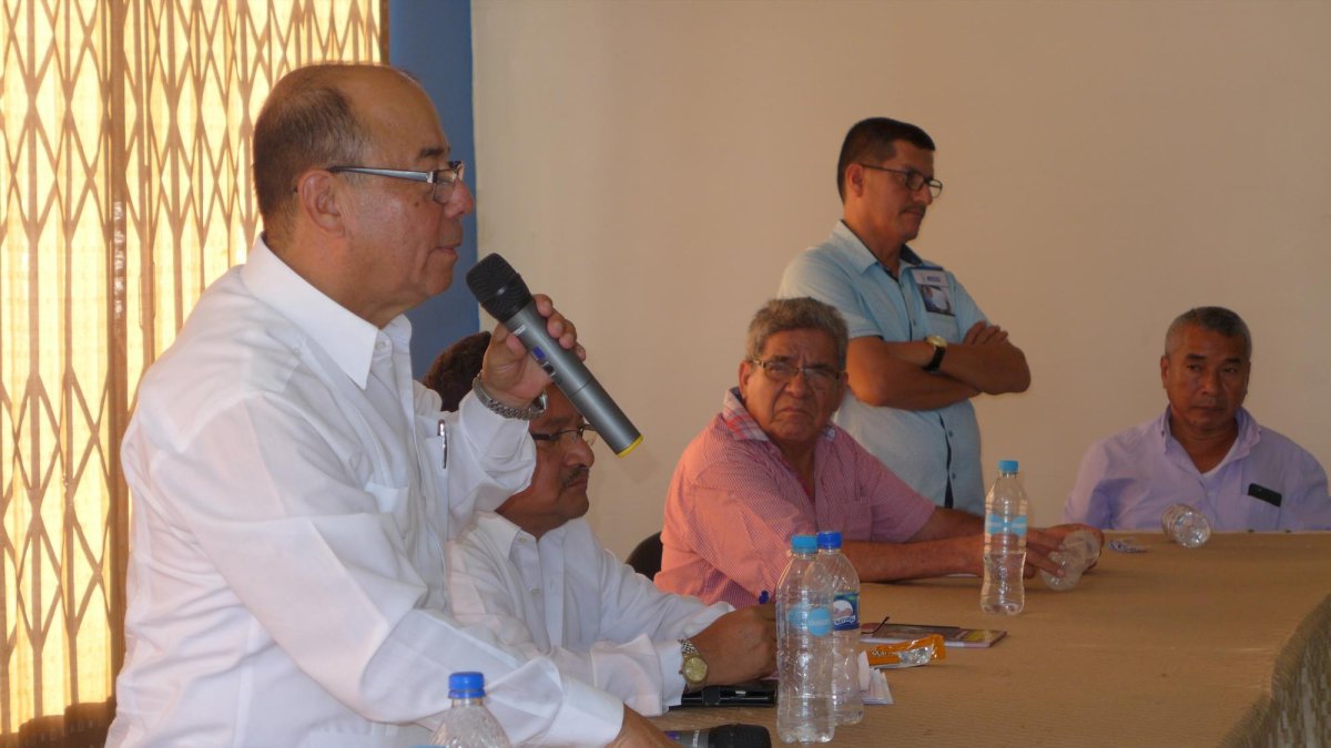 George Mera dice que los taxistas también necesitan vacunarse de urgencia porque están mucho más expuestos al contagio