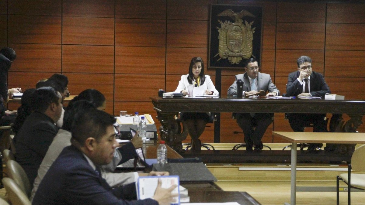 Tribunal. Los jueces de la Corte Nacional de Justicia que conocieron el caso de posible peculado del exfuncionario.