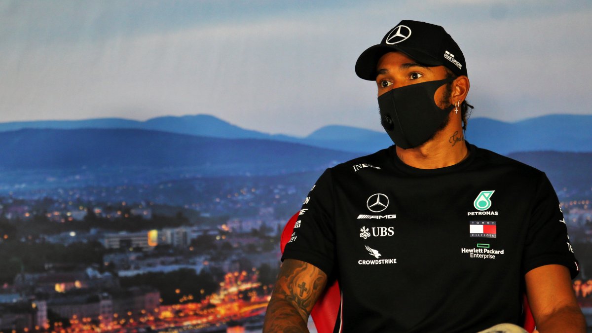 Lewis Hamilton va en busca de destronar al mítico Michael Schumacher.