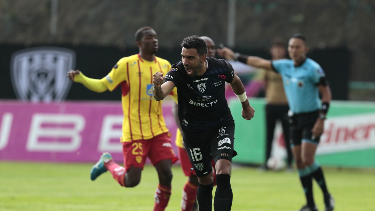 Independiente del Valle y Aucas habrían jugado un partido amistoso en Quito, algo que estaría en investigación.