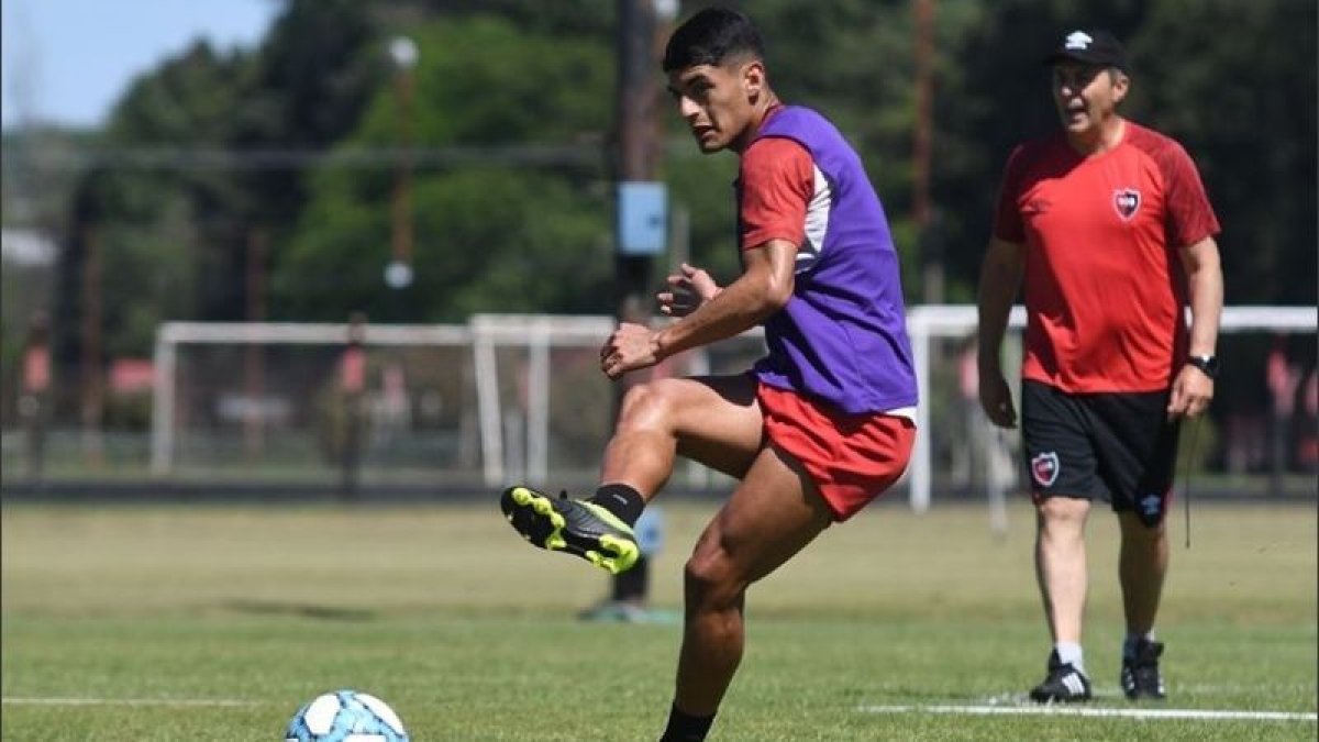 El volante argentino Braian Rivero es el flamante refuerzo del Independiente del Valle.