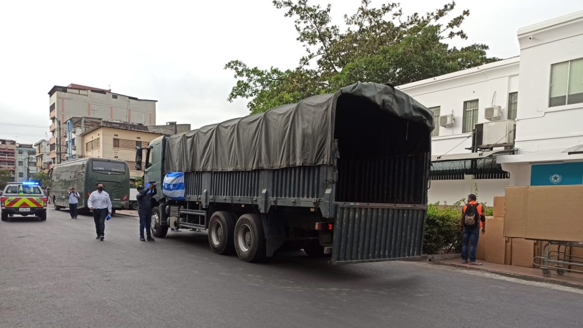 Hecho. El camión partió a la capital este lunes 20 de julio.