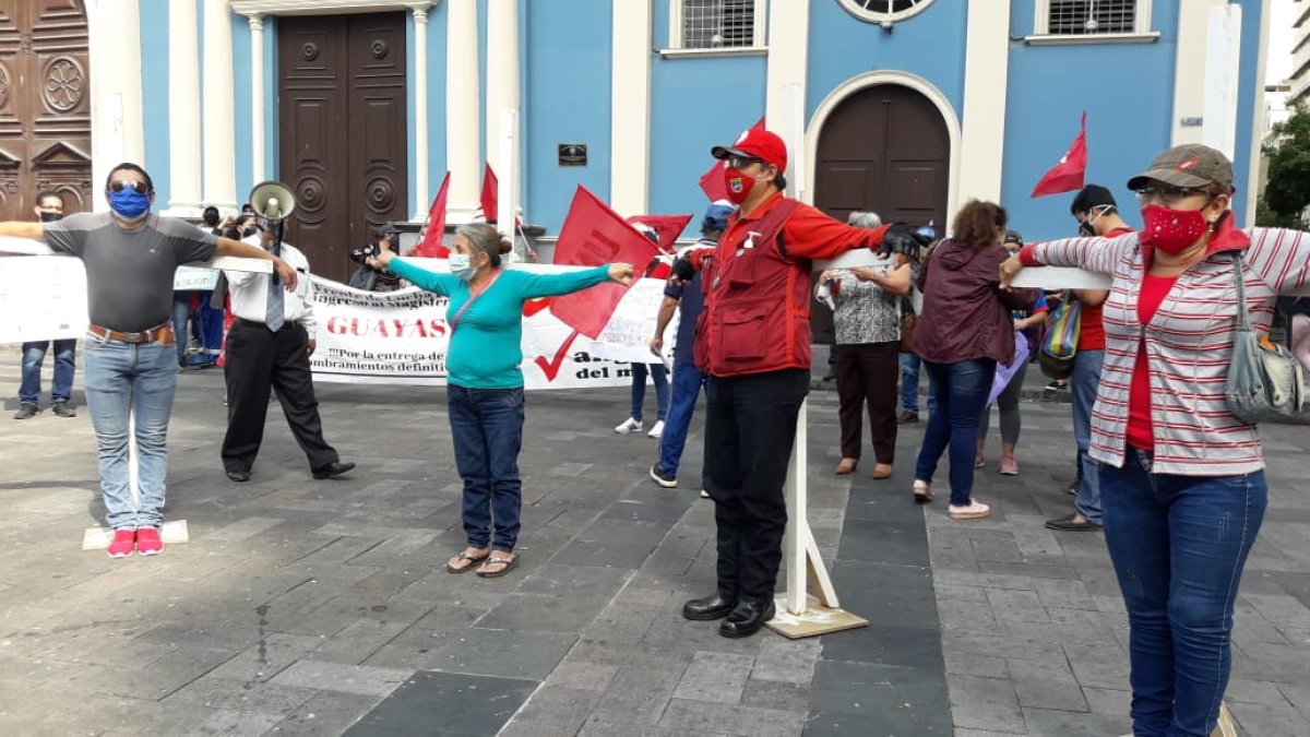 Un plantón en la plaza San Francisco, de maestros, este 20 de julio.