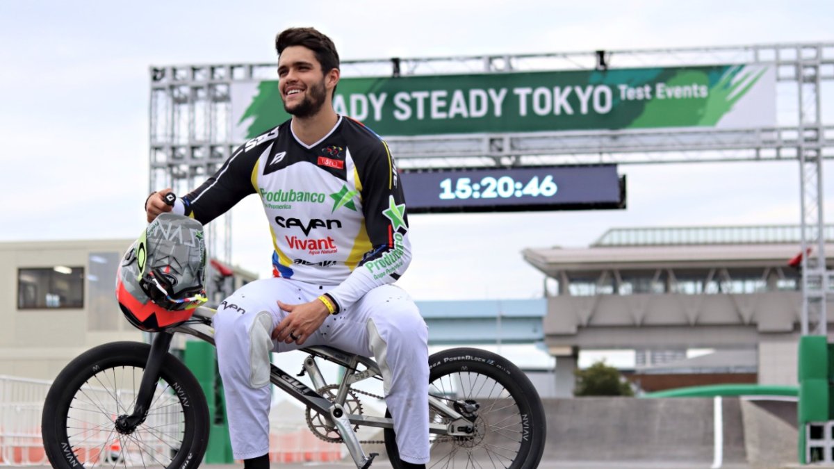 Alfredo Campo debería estar a días de participar en los Juegos Olímpicos de Tokio, en la pista que fue invitado a realizar una prueba el año anterior