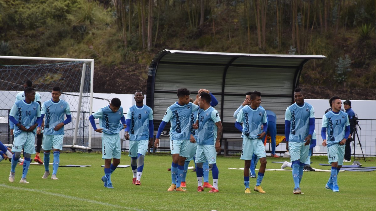 Los clubes en el fútbol ecuatoriano ya entrenan presencial, pero aún no han tenido duelos amistosos.