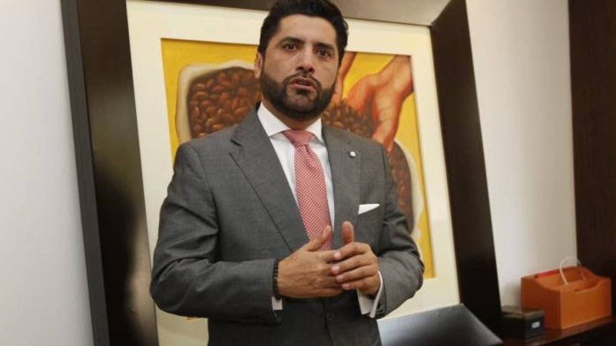 El Ministro lleva a cabo las negociaciones con China.