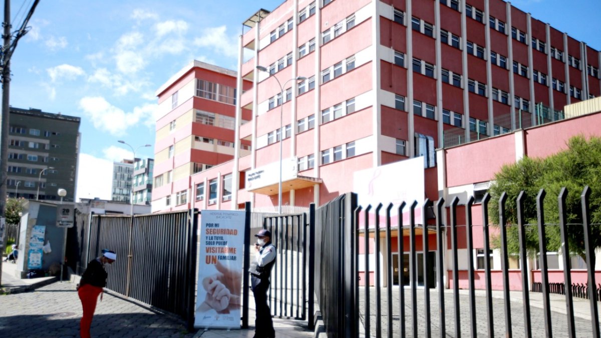 Hospital de niños Baca Ortíz.