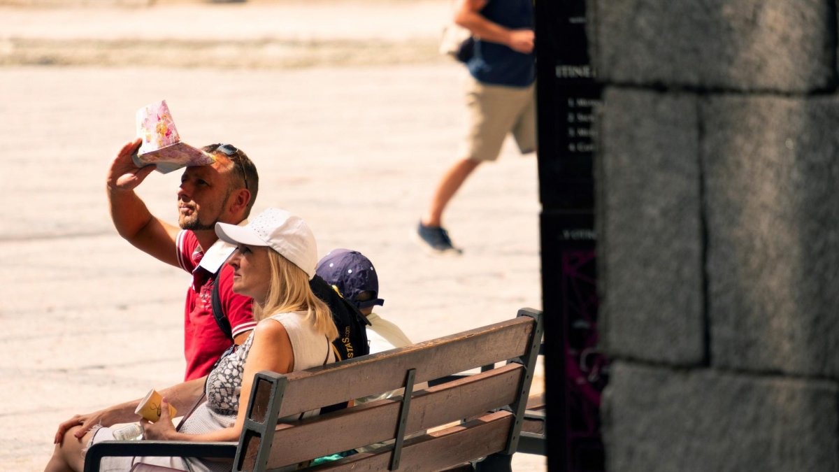 Entre olas de calor, tormentas y más fenómenos naturales se encuentra el mundo.
