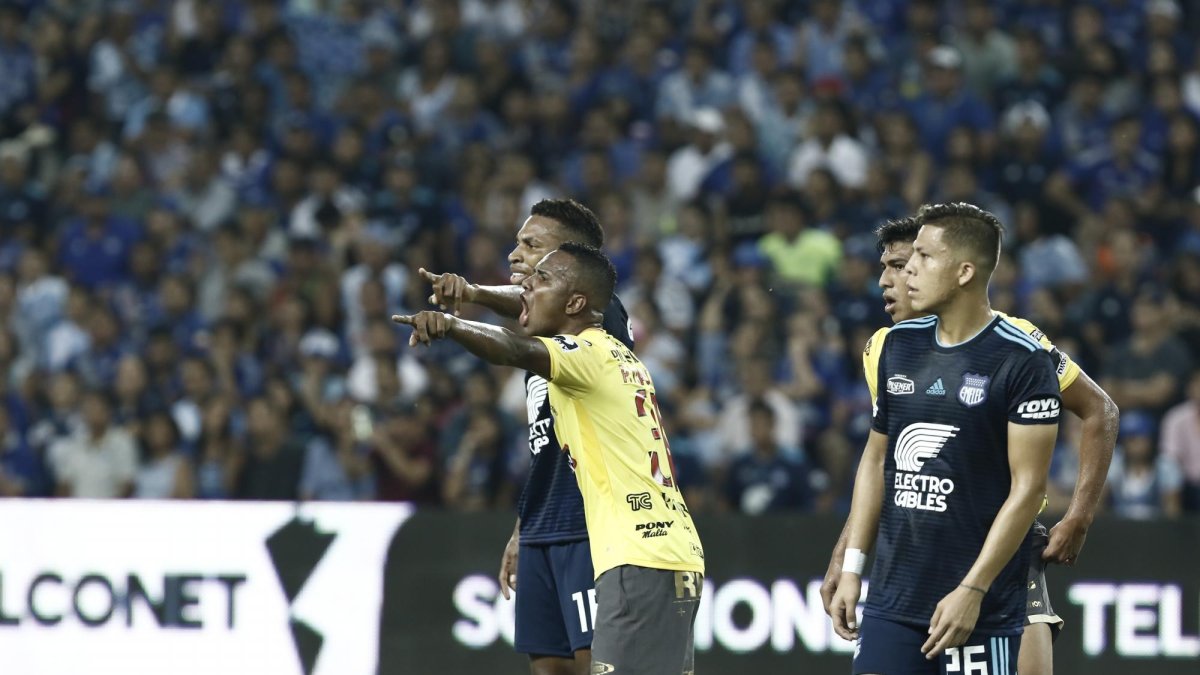 El Clásico del Astillero es el partido que más pasiones mezcla en el fútbol ecuatoriano