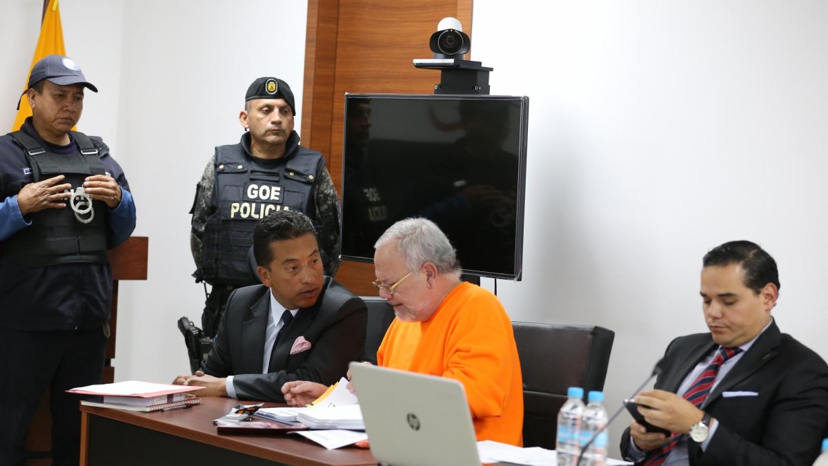 Carlos Pareja Yannuzzelli tiene seis sentencias por casos de corrupción.