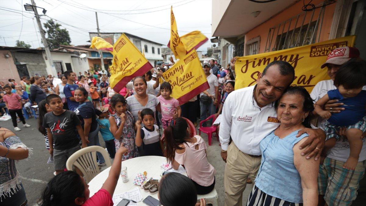 Jimmy Salazar es el líder y fundador del movimiento Justicia Social.