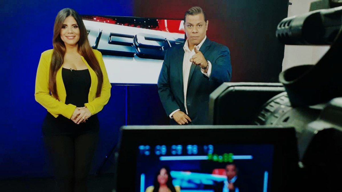 Sofía y Luis Fernando Anangonó, director del espacio.