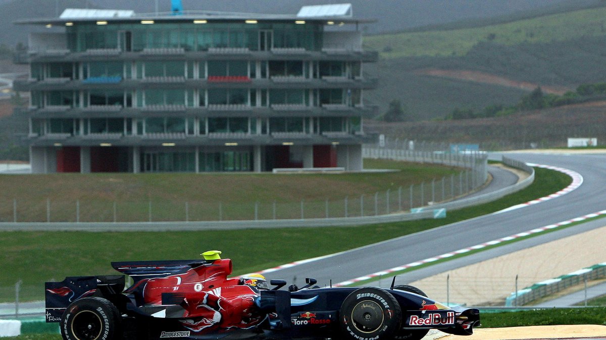 El autódromo de Portimao, en Portugal, también verá acción de la fórmula 1 en esta temporada.