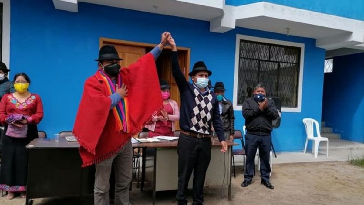 Iza se enfocó en temas económico y en la lucha contra la corrupción durante en lanzamiento de su precandidatura.