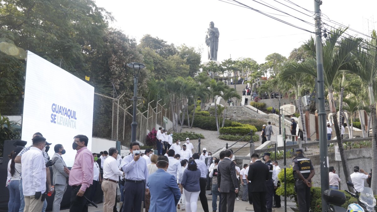 Varios funcionarios municipales se dieron cita esta tarde en la sesión solemne.