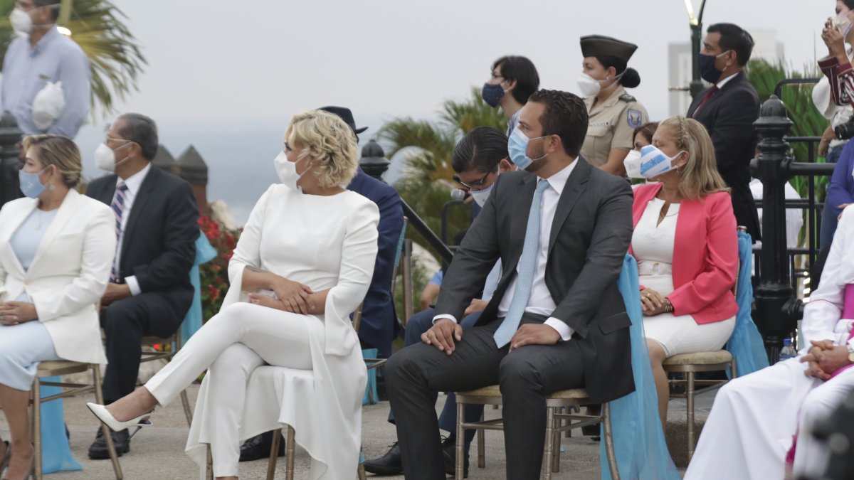 La alcaldesa de Guayaquil, en la sesión solemne del 25 de julio.