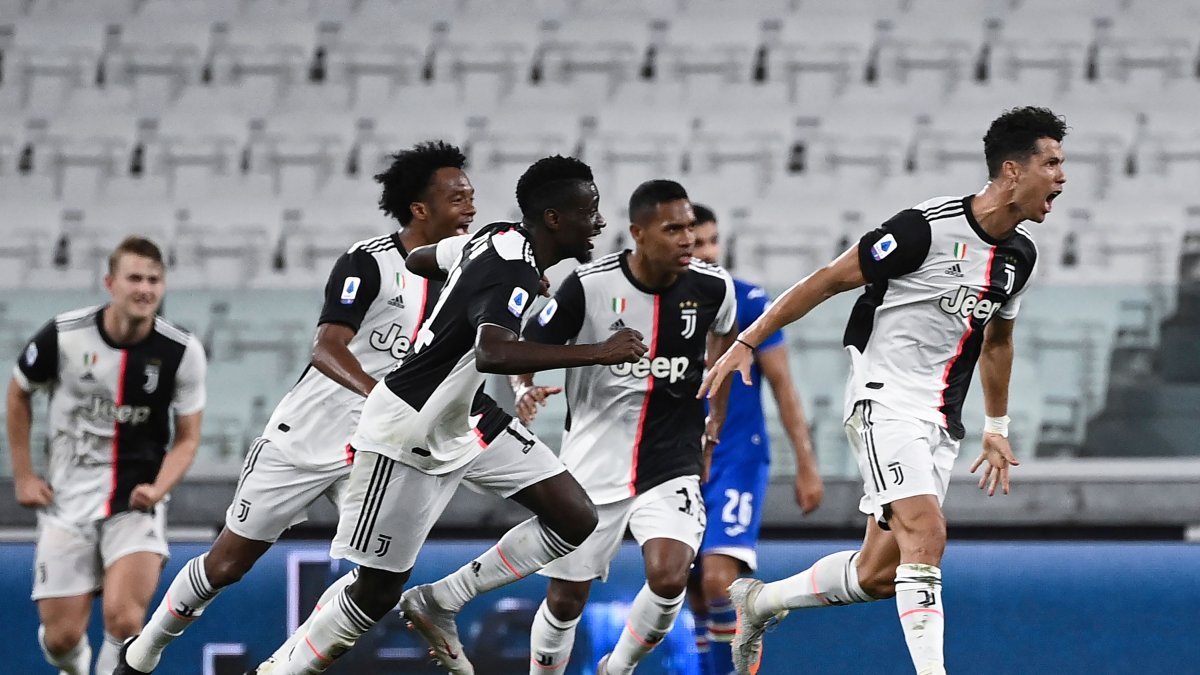 La Juventus ganó un nuevo título de la liga italiana a pesar de perder puntos en las últimas jornadas.

 FBL-ITA-SERIEA-JUVENTUS-SAMPDORIA