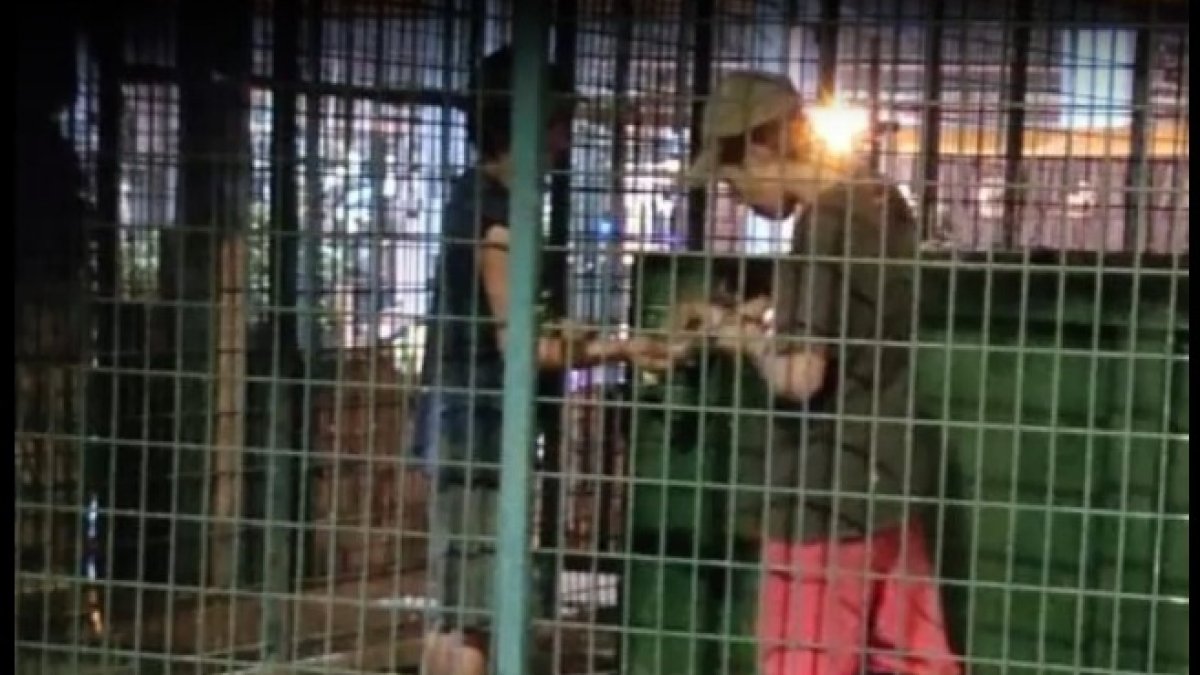 Hecho. En fotografías dadas por la Policía se observa cómo se realizaba el expendio.