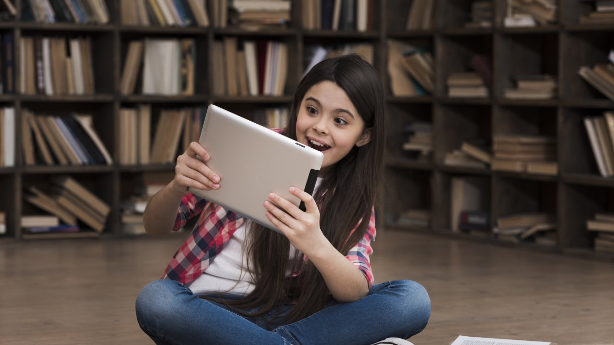 Libros físicos vs. digitales.