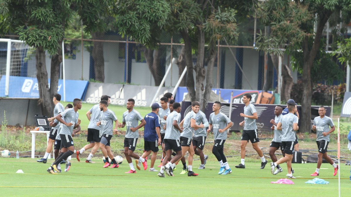 Los integrantes de Emelec se continúan preparando de cara al regreso a la actividad.