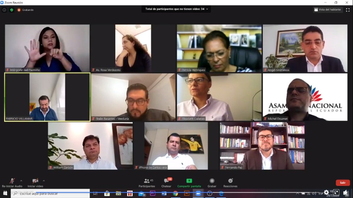 Comparecencia. Fabricio Villamar dice a la Comisión que no dirá nada.