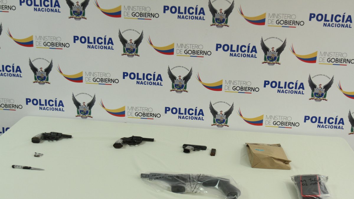 Resultados. Entre las evidencias figuran armas de fuego y blancas.